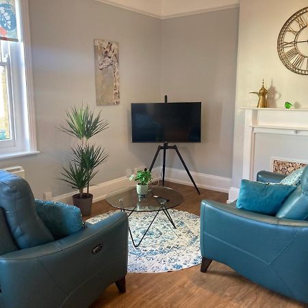 Stylish Flat In Yeovil Somerset Εξωτερικό φωτογραφία