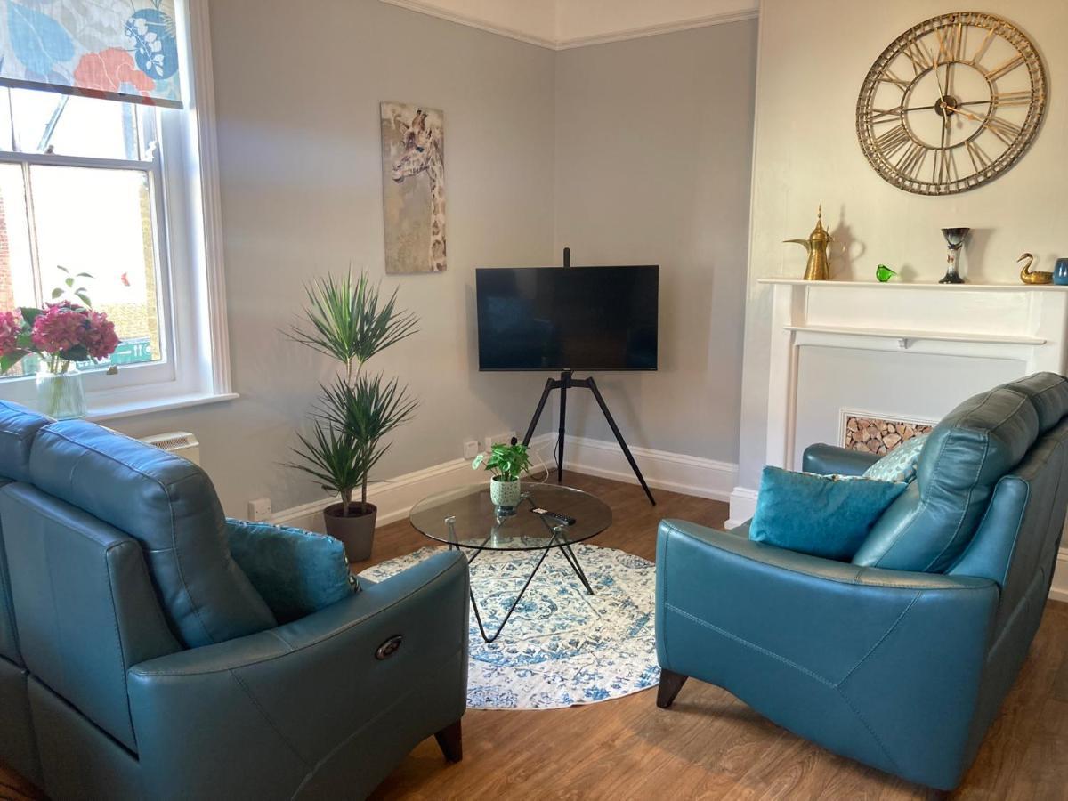 Stylish Flat In Yeovil Somerset Εξωτερικό φωτογραφία