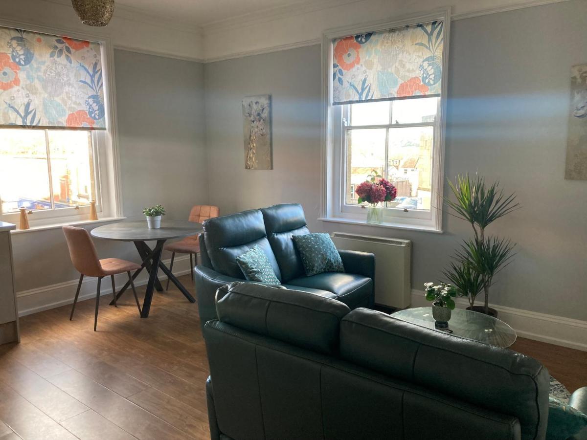 Stylish Flat In Yeovil Somerset Εξωτερικό φωτογραφία