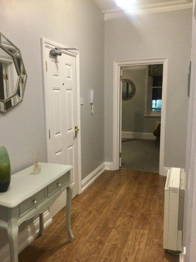 Stylish Flat In Yeovil Somerset Εξωτερικό φωτογραφία